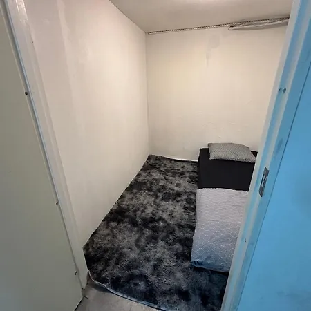 Cosy Family Basement In Copenhagen With Jacuzzi شقة